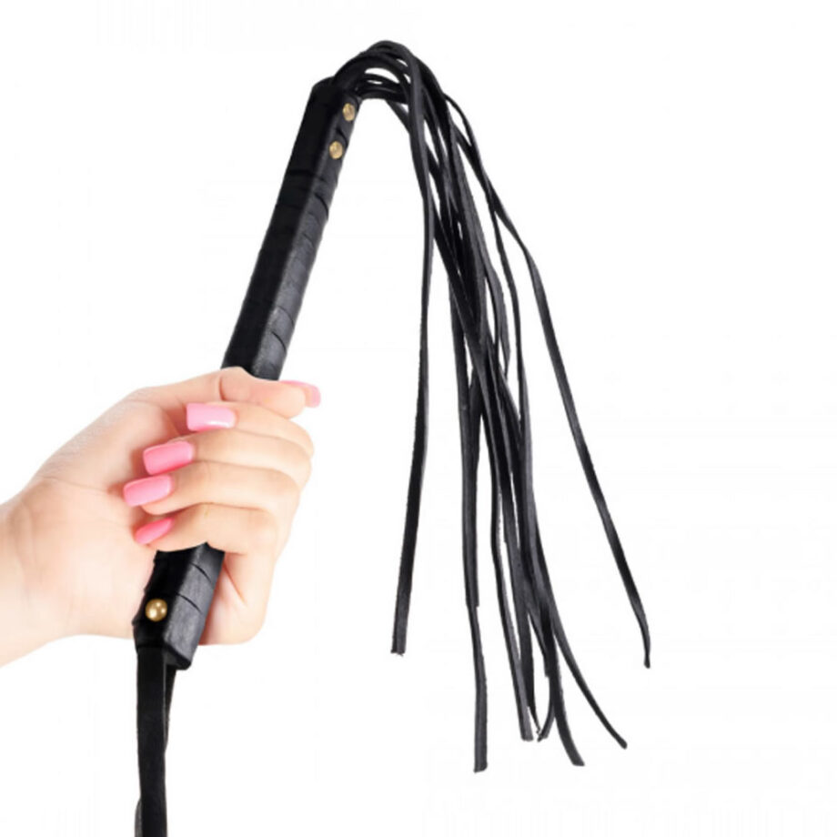 Latigo Fetish First Time Flogger Pipedream