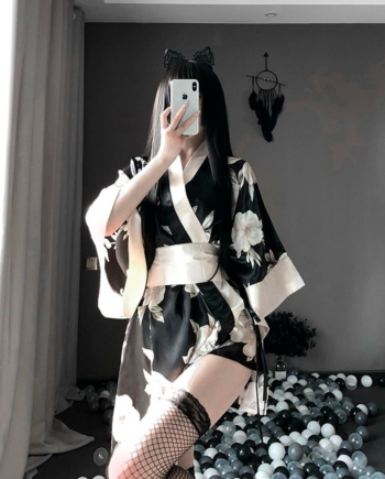 Kimono Negro Sexy Cosplay